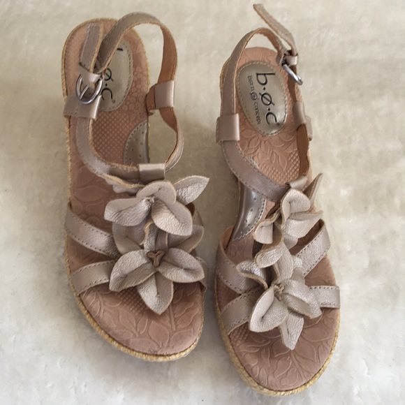 b.o.c. Shoes - b.o.c. Platform Sandals SIZE 8